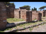 08287 ostia - regio v - insula ii - caseggiato (v,ii,10) - ostfront - bli ri nordwesten - 06-2024.jpg